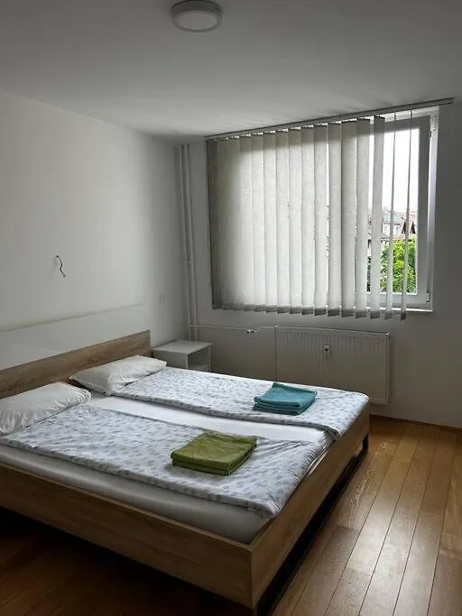 Modern 2 Bedroom 62 M2 Apartment Laibach