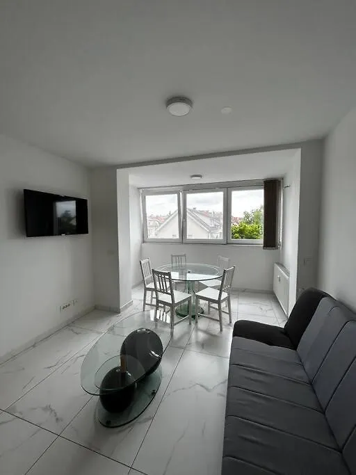 Modern 2 Bedroom 62 M2 Apartment Laibach