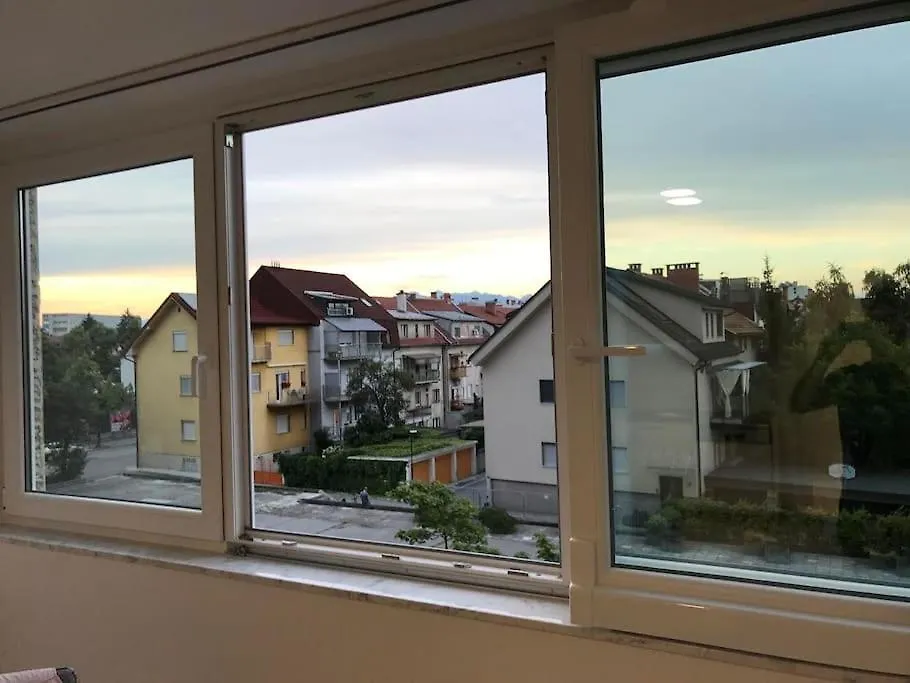 Modern 2 Bedroom 62 M2 Apartment Ljubljana